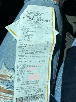 Verbraucherbewertung – Lebensmittelsicherheit McDonald's, 7270 Rue Saint-Jacques, Montréal, Québec H4B 1W1, Canada Hier soir j’ai pris un trio 6 c... Foto #3