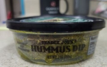 نذكر الطعام Trader Joe’s Genova Pesto Packaged in Tubs Marked Hummus Dip - recalled due to Allergens Bakkavor US... صورة فوتوغرافية #2
