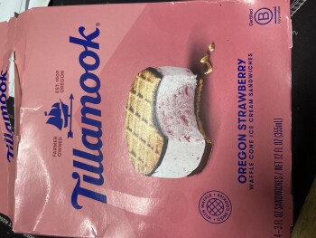 Consumer Review - Food Safety Safeway, Southeast King Road, Milwaukie, OR, USA I ate tillamook strawberry ice cream sandwich and g... photo #2