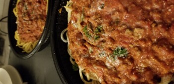 消费者食品安全报告 Olive Garden Italian Restaurant, Mall Drive, Texarkana, TX, USA We ordered the $6.00 take home spagh... 照片 #3