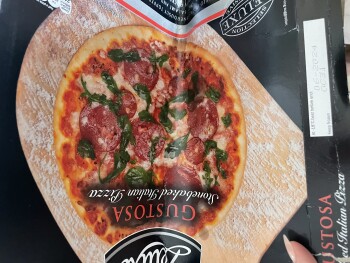 Consumer Review - Food Safety Lidl, Blagdon Road, New Malden, UK Sunday 21 Pizza and mozzarella from here I bought a pizza and moz... photo #3