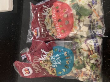 消费者评论 - 食品安全 GIANT, North 23rd Street, Philadelphia, PA, USA Suspected Dole Sesame Asian Salad kit. Approx 18 hou... 照片 #2