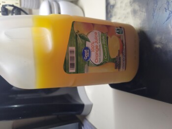 مراجعة المستهلك - سلامة الغذاء Walmart Supercenter, Grand Avenue, Ames, IA, USA I got sick after drinking the store brand of orange... صورة فوتوغرافية #2