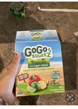 消费者评论 - 食品安全 GoGo squeeZ, Real Canadian Superstore Oxford Street, London, Ontario, Canada Bought gogo squeeze and... 照片 #3