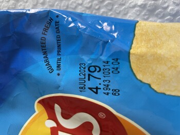 Avaliação do consumidor - Segurança alimentar Lay's Salt & Vinegar, 7-Eleven, Encinitas Boulevard, Encinitas, CA, USA On June 16th I stopped at a... foto #2