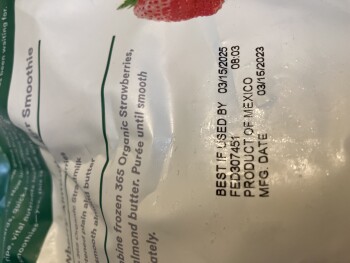 消费者评论 - 食品安全 Whole Foods Market, Papermill Drive Northwest, Knoxville, TN, USA Purchased frozen organic 32oz stra... 照片 #3