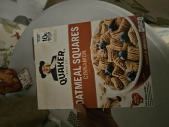 Avis du consommateur - Sécurité alimentaire Quaker Oat Squares Cinnamon flavor, Safeway, Arapahoe Road, Erie, Colorado, USA I bought this cereal... photo #1