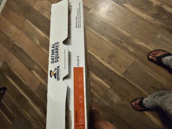 Avis du consommateur - Sécurité alimentaire Quaker Oat Squares Cinnamon flavor, Safeway, Arapahoe Road, Erie, Colorado, USA I bought this cereal... photo #2
