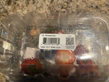 مراجعة المستهلك - سلامة الغذاء Hurons Finest, North Van Dyke Road, Verona Township, MI, USA Bought a pint of California giant berry... صورة فوتوغرافية #2