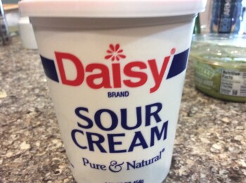 Consumer Review - Food Safety GIANT, Cumberland Parkway, Mechanicsburg, PA, USA I cannot tell for absolute certainty but the ingre... photo #1