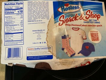 Consumer Review - Food Safety Kroger Marketplace, Brooklawn Street, Farragut, TN, USA Hostess Cupcakes Chocolate photo #2