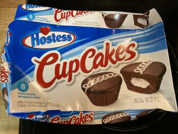 Consumer Review - Food Safety Kroger Marketplace, Brooklawn Street, Farragut, TN, USA Hostess Cupcakes Chocolate photo #3