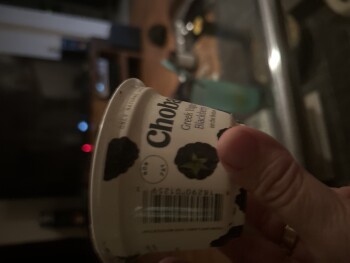 Consumer Review - Food Safety Safeway, Sir Francis Drake Boulevard, San Anselmo, CA, USA Ate chobani blackberry yogurt this am. Cr... photo #3