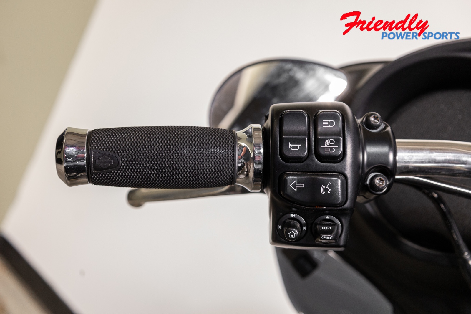 2021 HARLEY-DAVIDSON Street Glide® Base