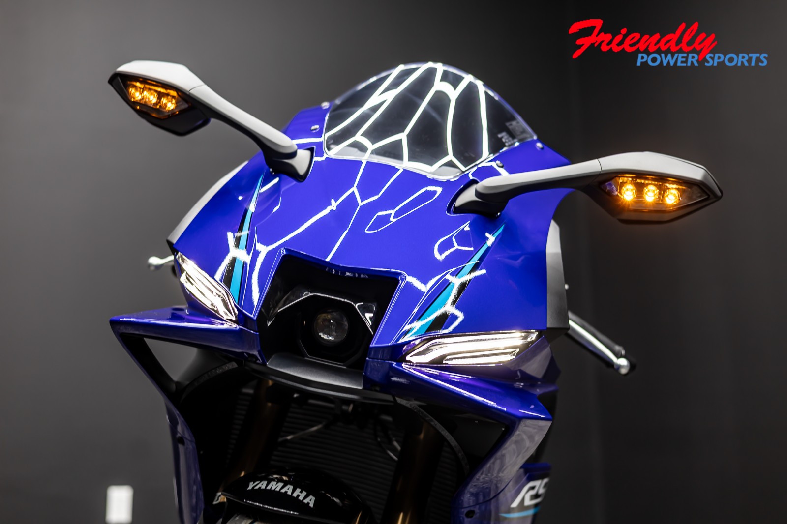 2026 YAMAHA YZF-R9