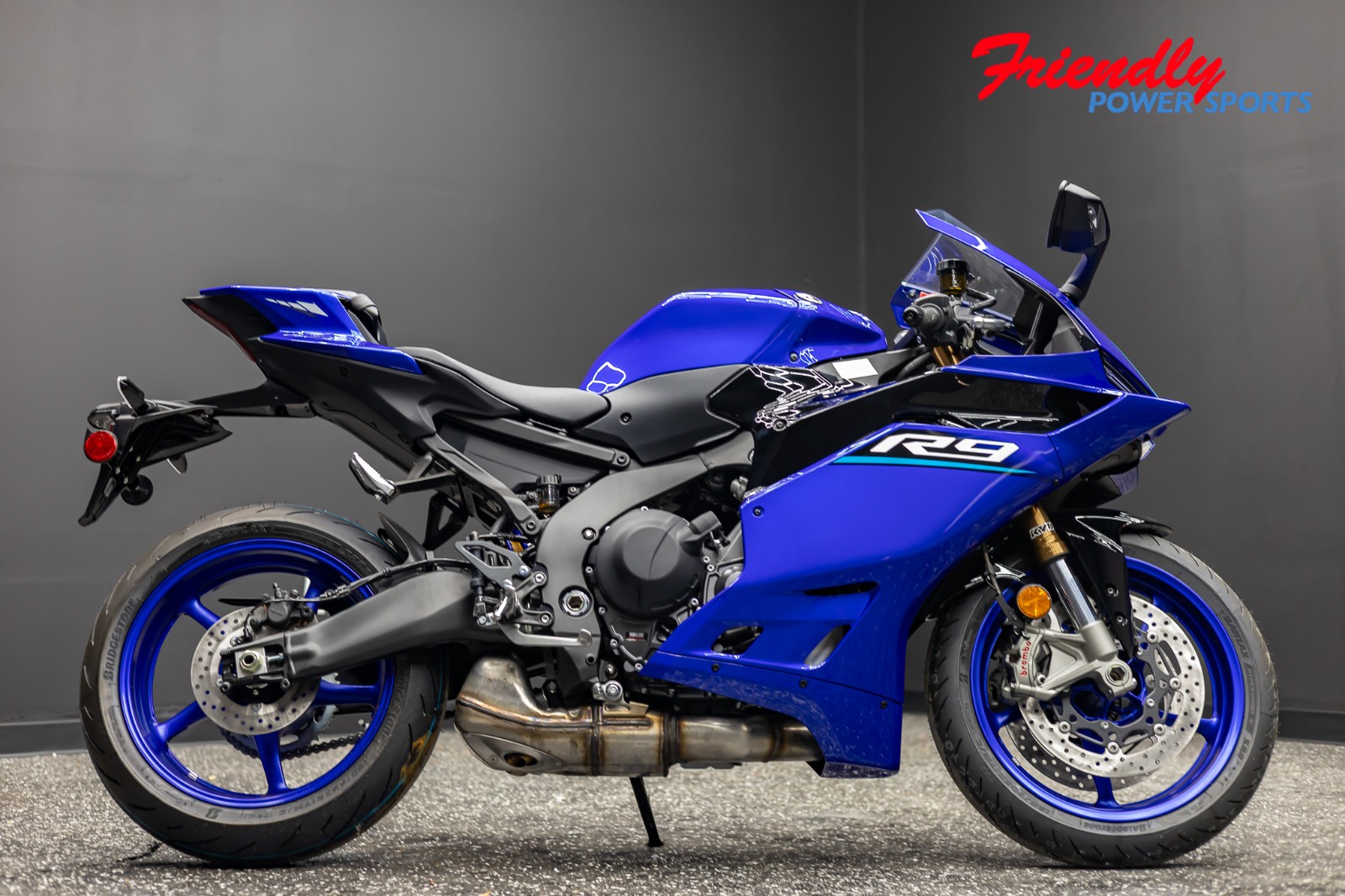 2026 YAMAHA YZF-R9