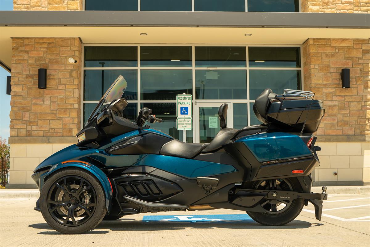 2021 Can-Am Spyder RT