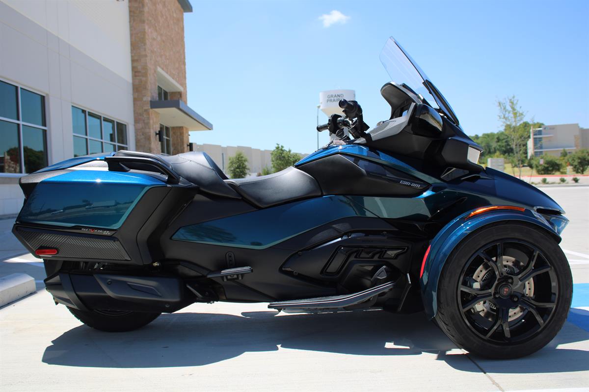 2021 Can-Am Spyder RT