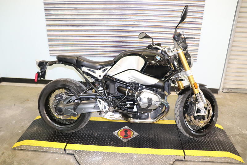 2016 BMW R NINE T