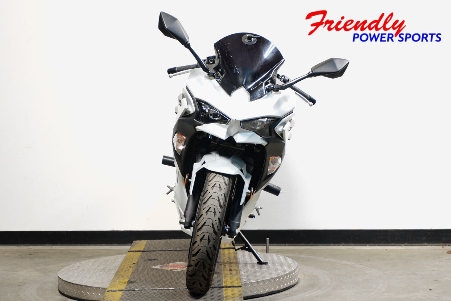 2025 KAWASAKI NINJA 500
