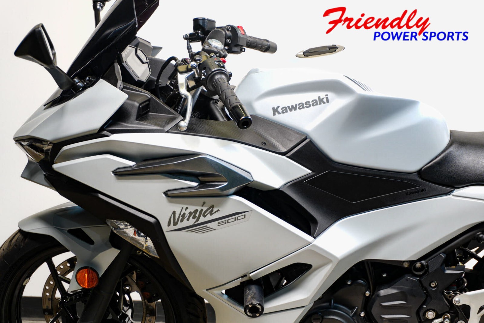 2025 KAWASAKI NINJA 500