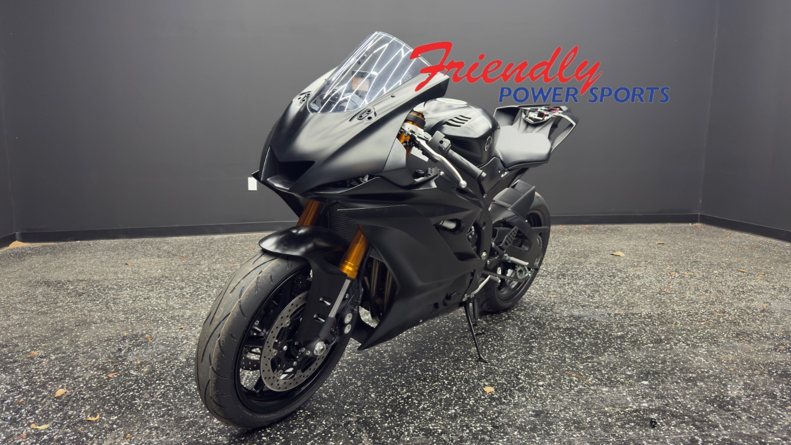 2026 YAMAHA YZF-R6 RACE