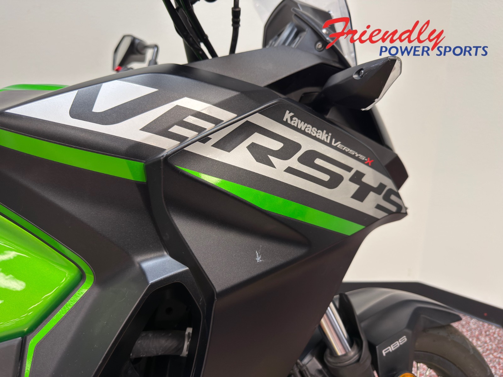2025 KAWASAKI VERSYS-X 300 ABS