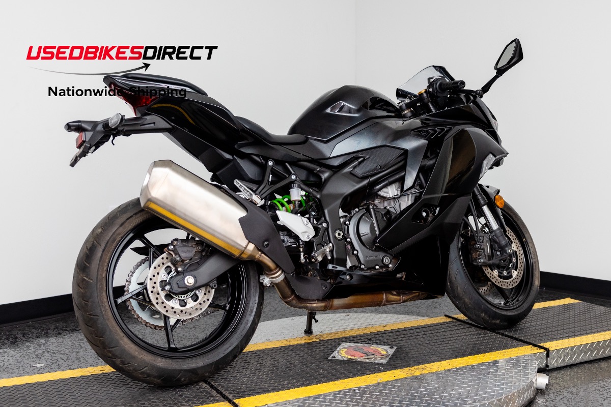 2024 KAWASAKI NINJA ZX400