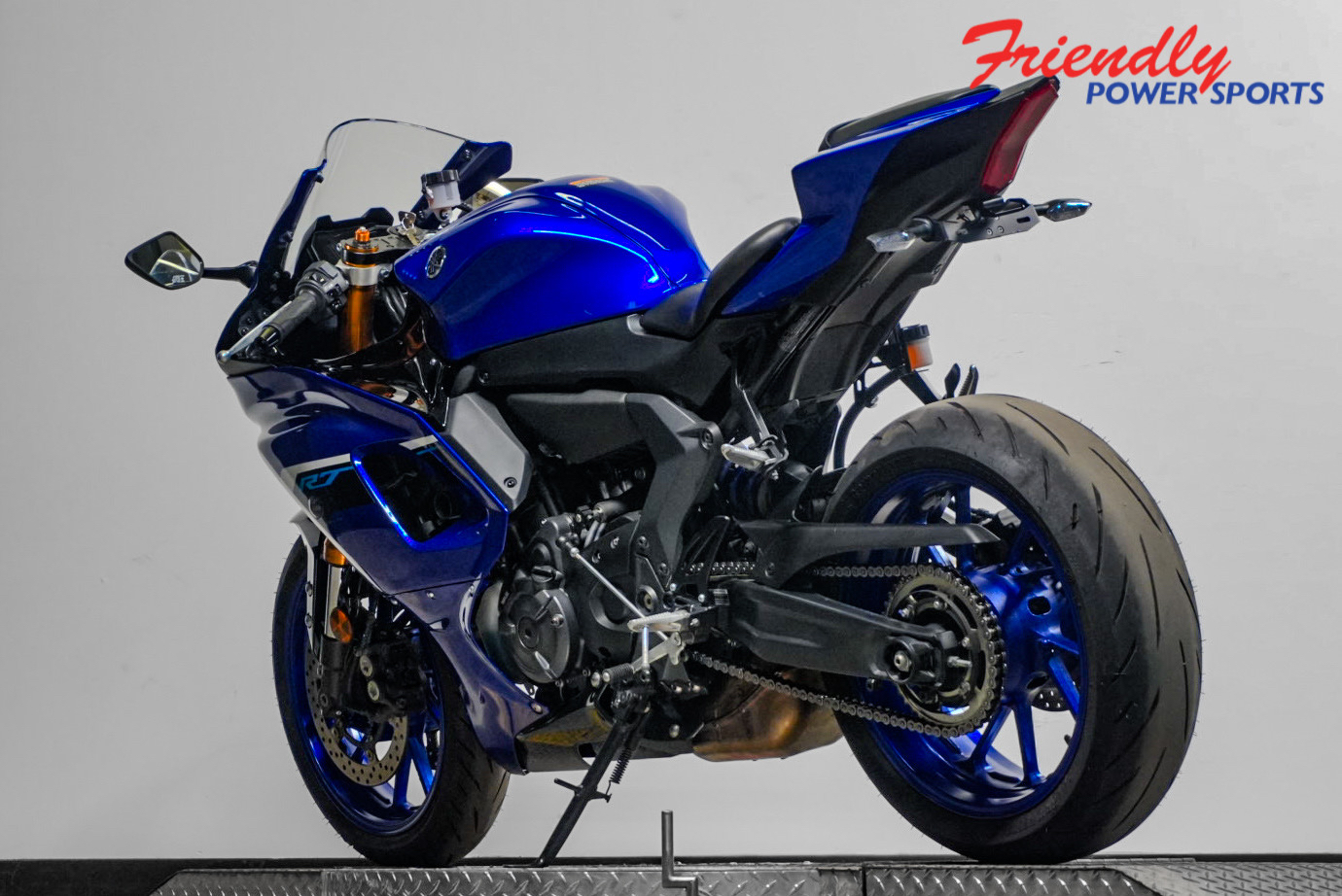 2025 YAMAHA YZF-R7