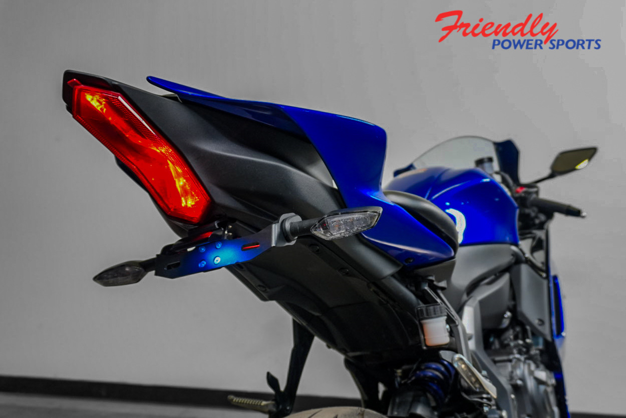 2025 YAMAHA YZF-R7