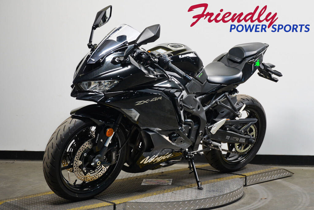 2025 KAWASAKI NINJA ZX400 ABS