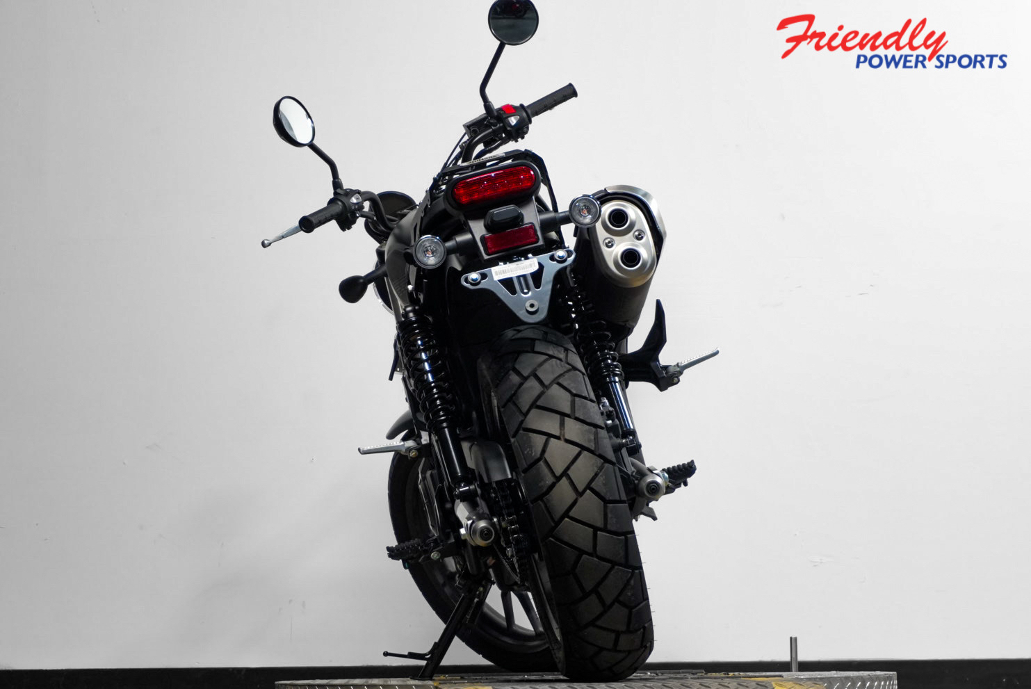 2025 HONDA SCL500