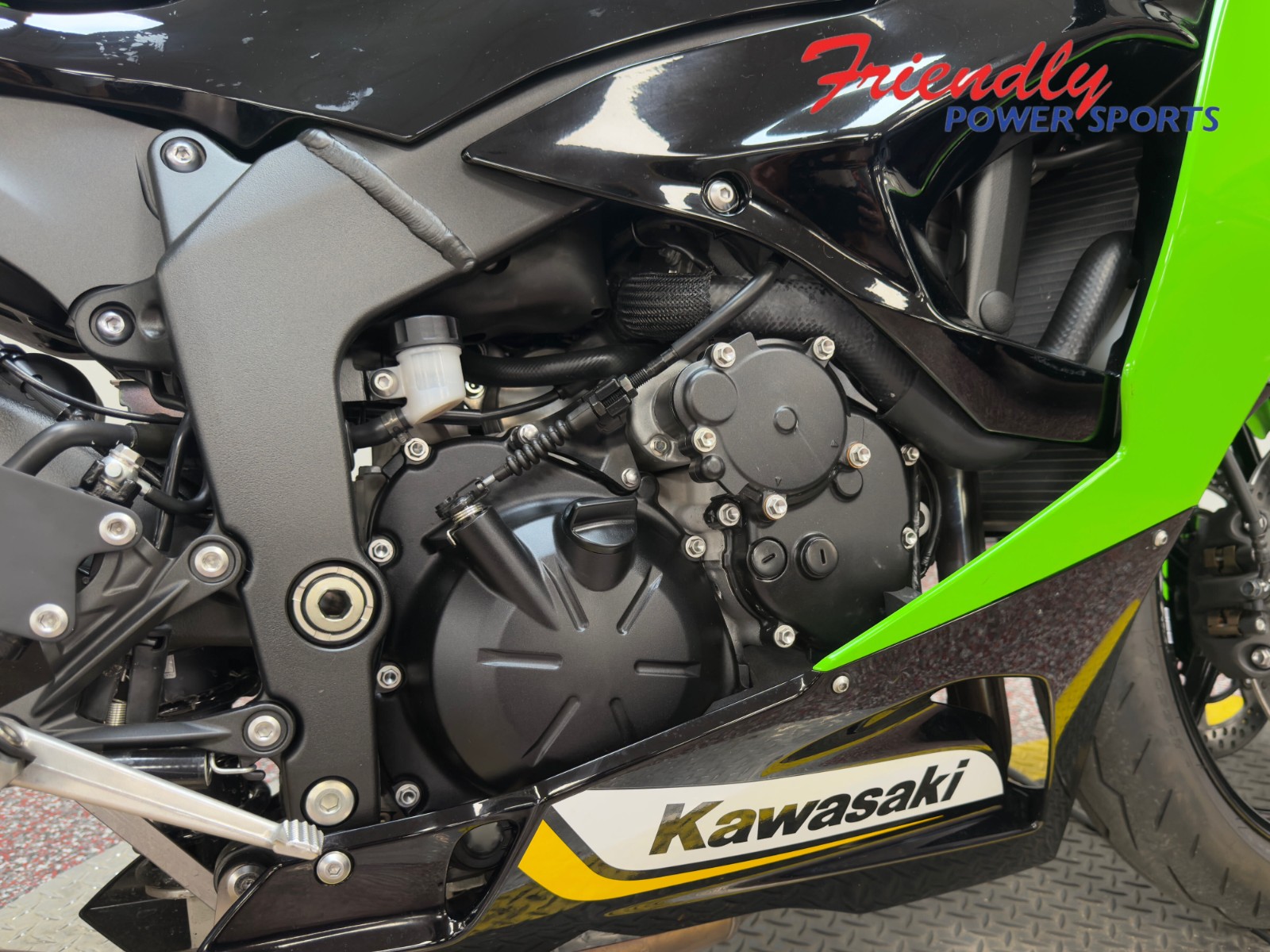 2025 KAWASAKI NINJA ZX-6R