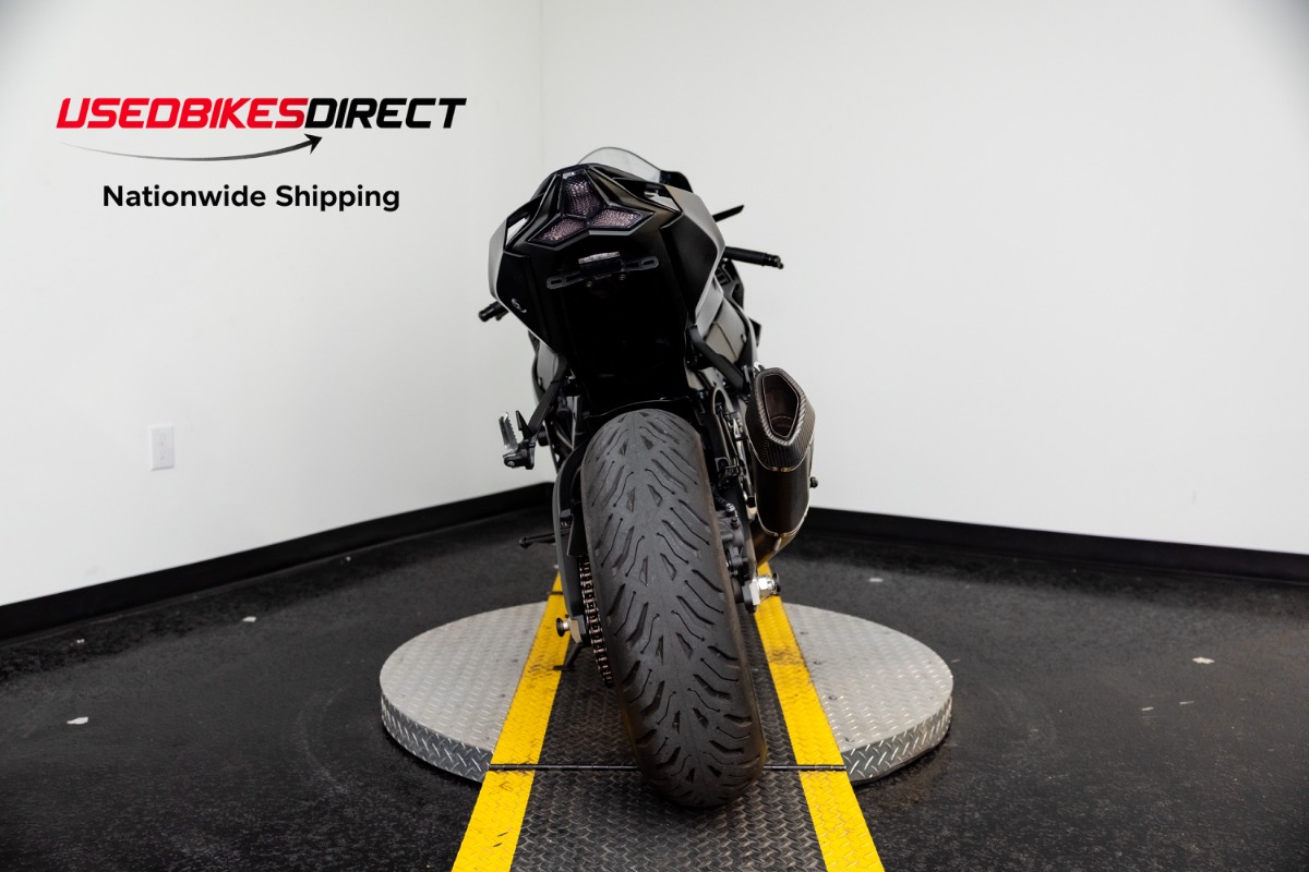2025 KAWASAKI NINJA ZX-10R