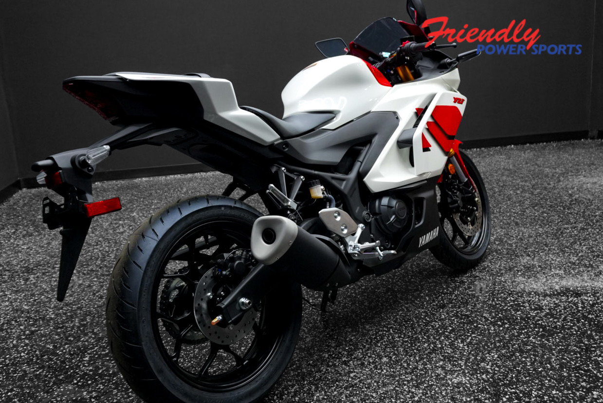 2026 YAMAHA YZF-R3 ABS 70th Anniversary Edition