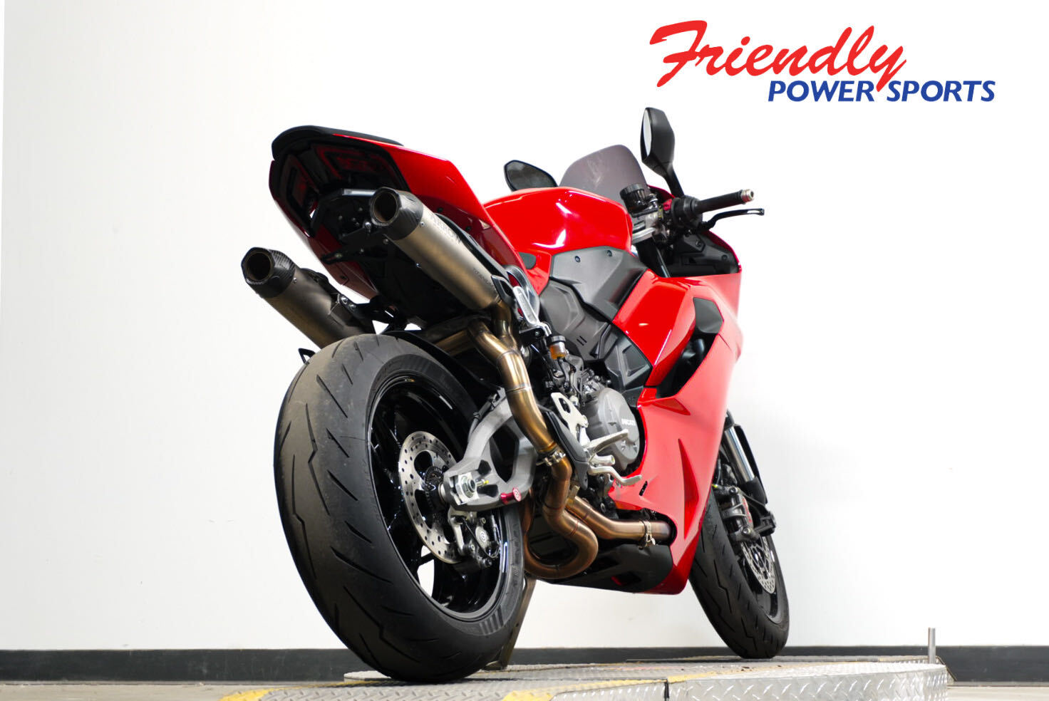 2026 DUCATI Panigale V2