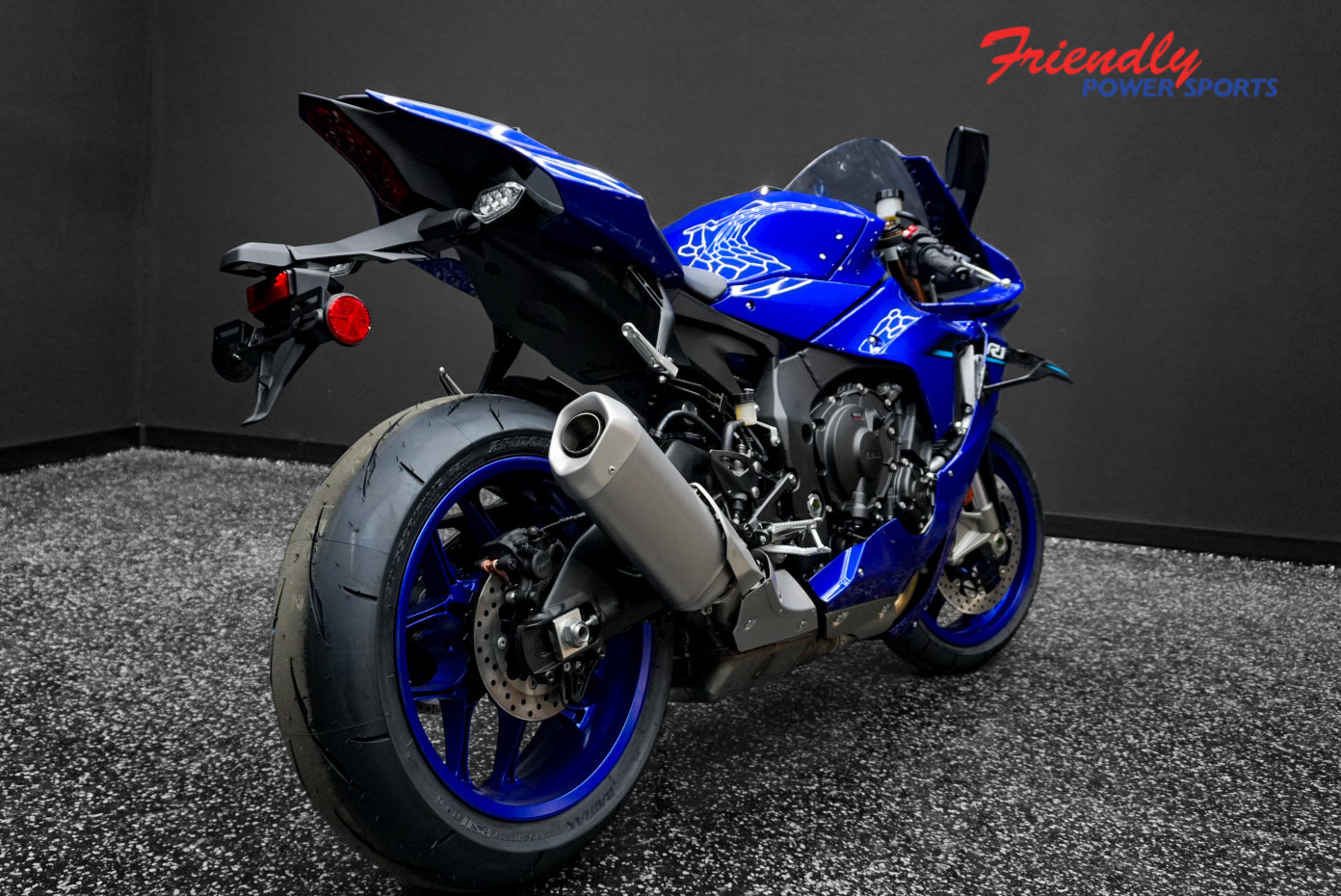 2026 YAMAHA YZF-R1