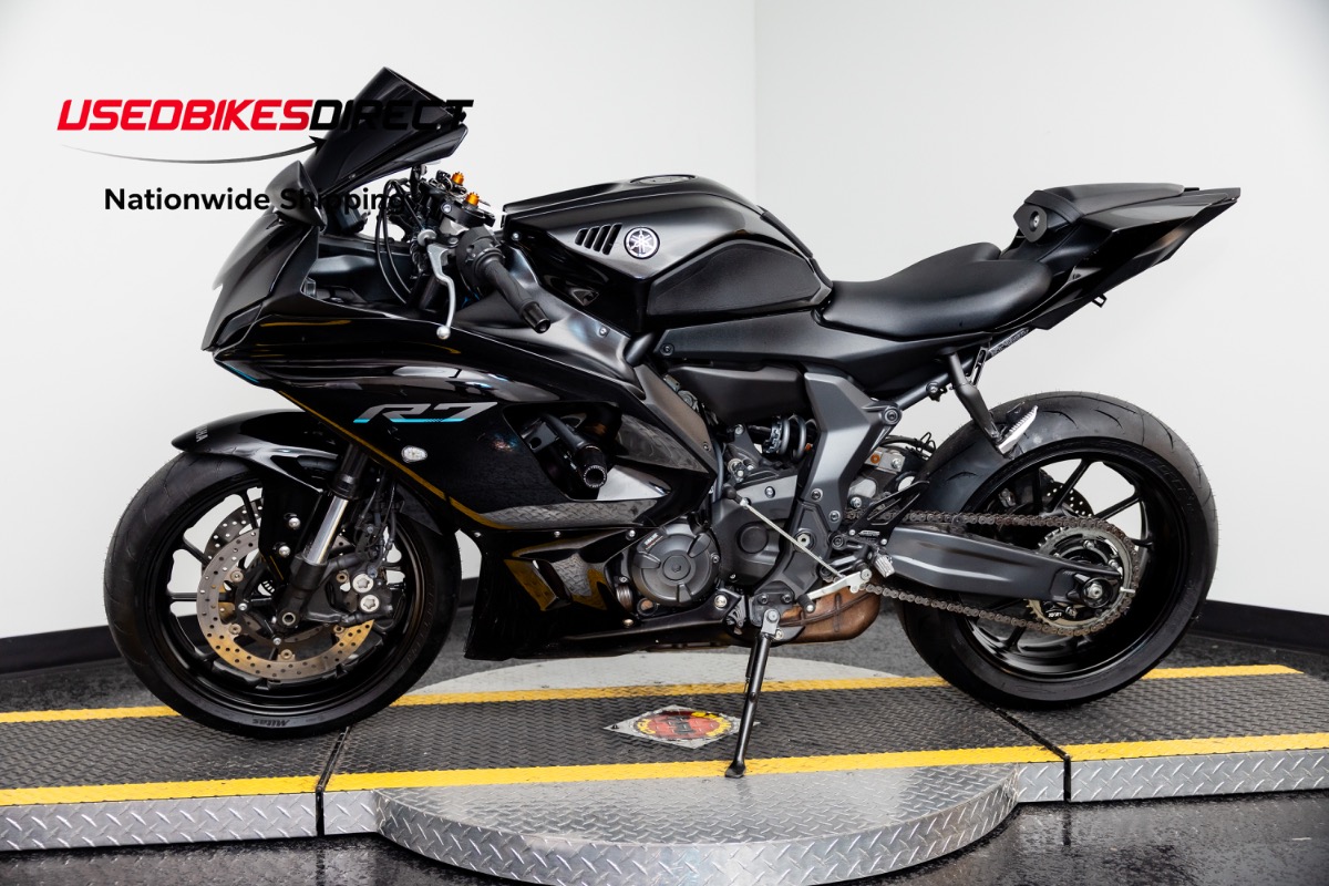 2023 YAMAHA YZF-R7