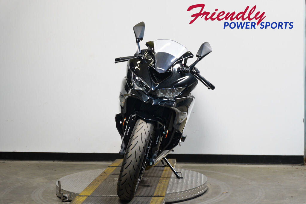 2025 KAWASAKI NINJA ZX400 ABS