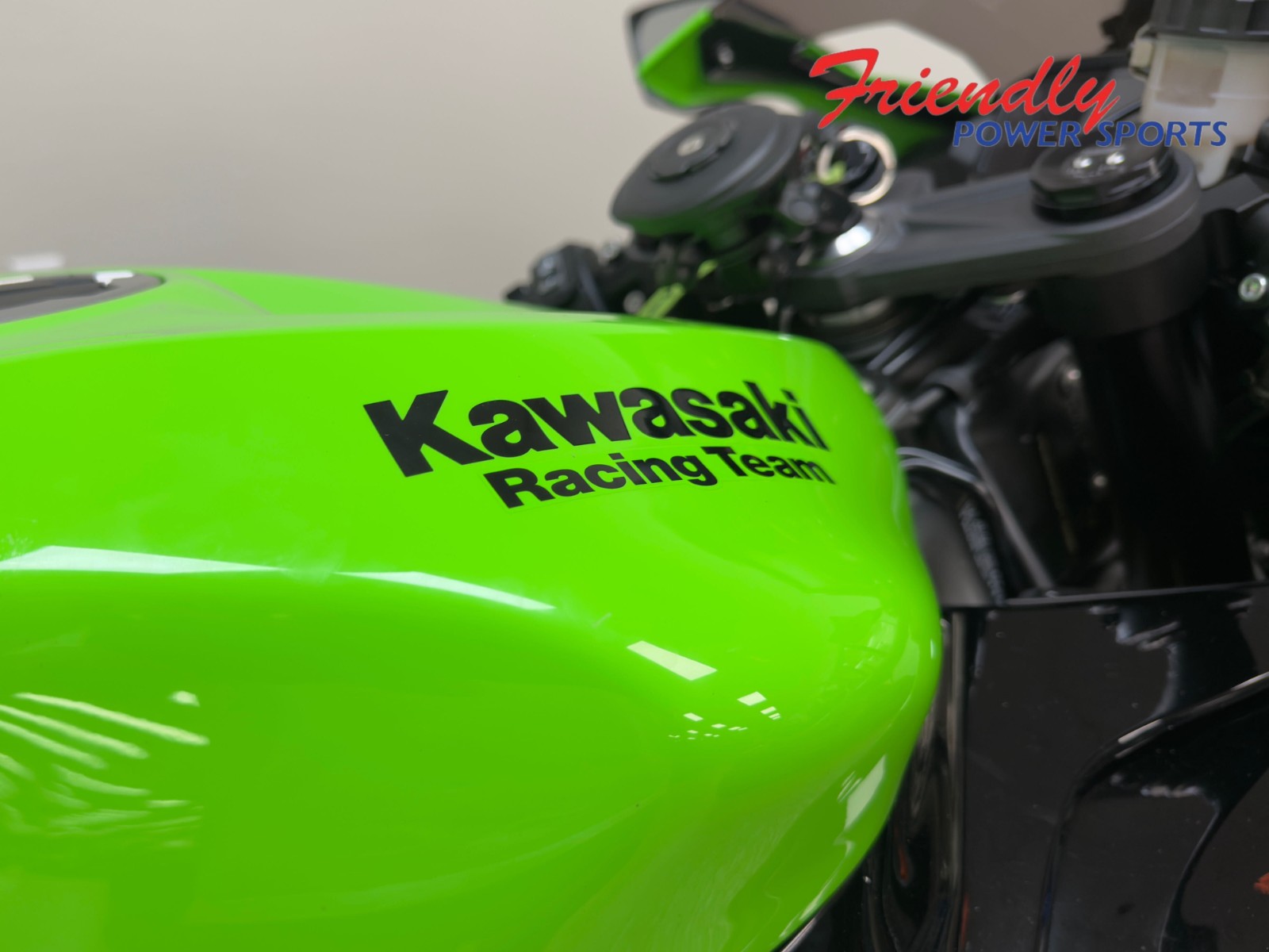 2025 KAWASAKI NINJA ZX-6R