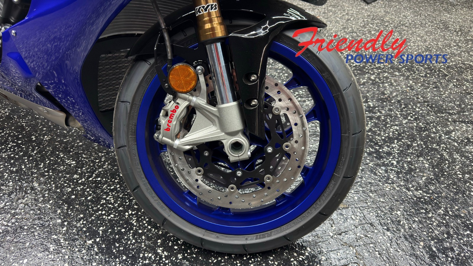 2026 YAMAHA YZF-R1