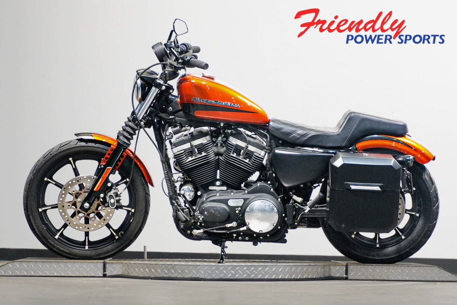 2020 HARLEY-DAVIDSON SPORTSTER IRON 883