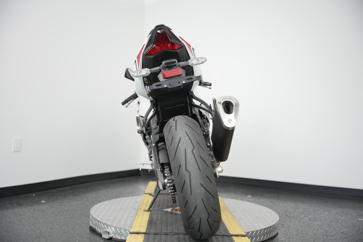2025 KAWASAKI NINJA ZX-6R
