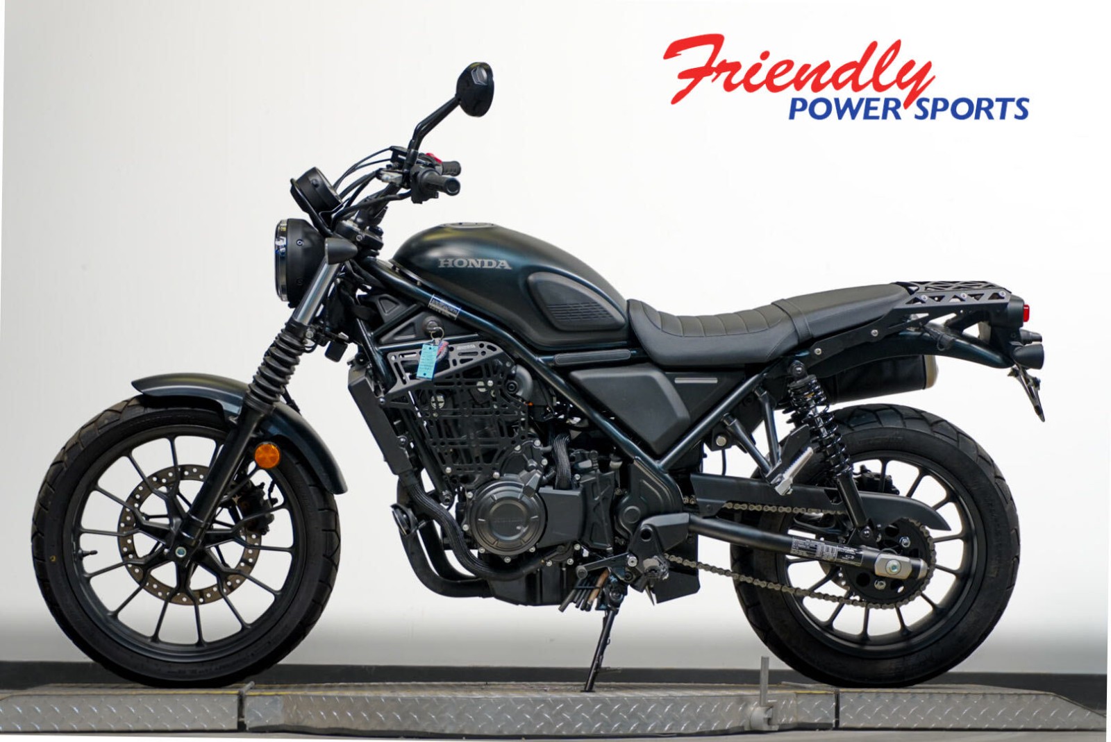 2025 HONDA SCL500