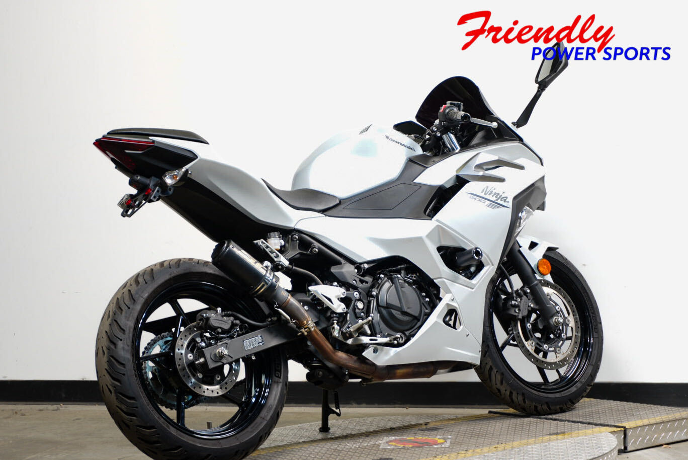2025 KAWASAKI NINJA 500