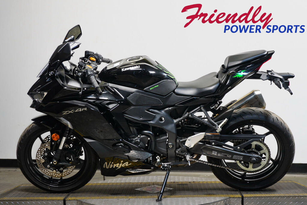 2025 KAWASAKI NINJA ZX400 ABS