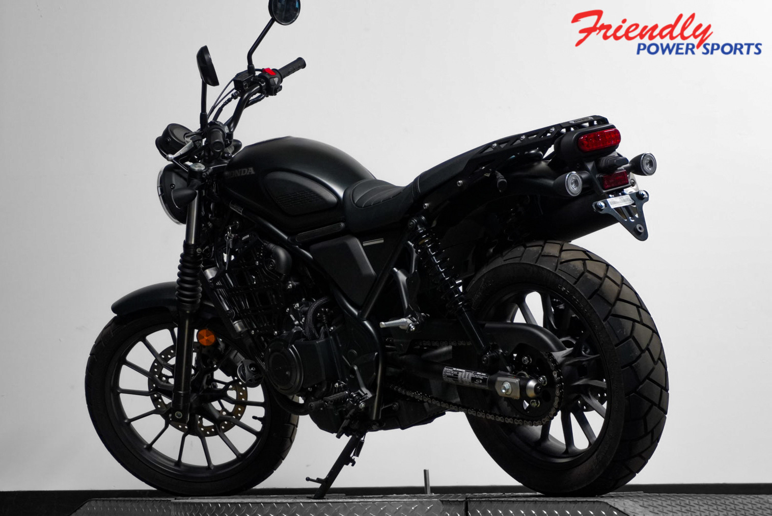 2025 HONDA SCL500