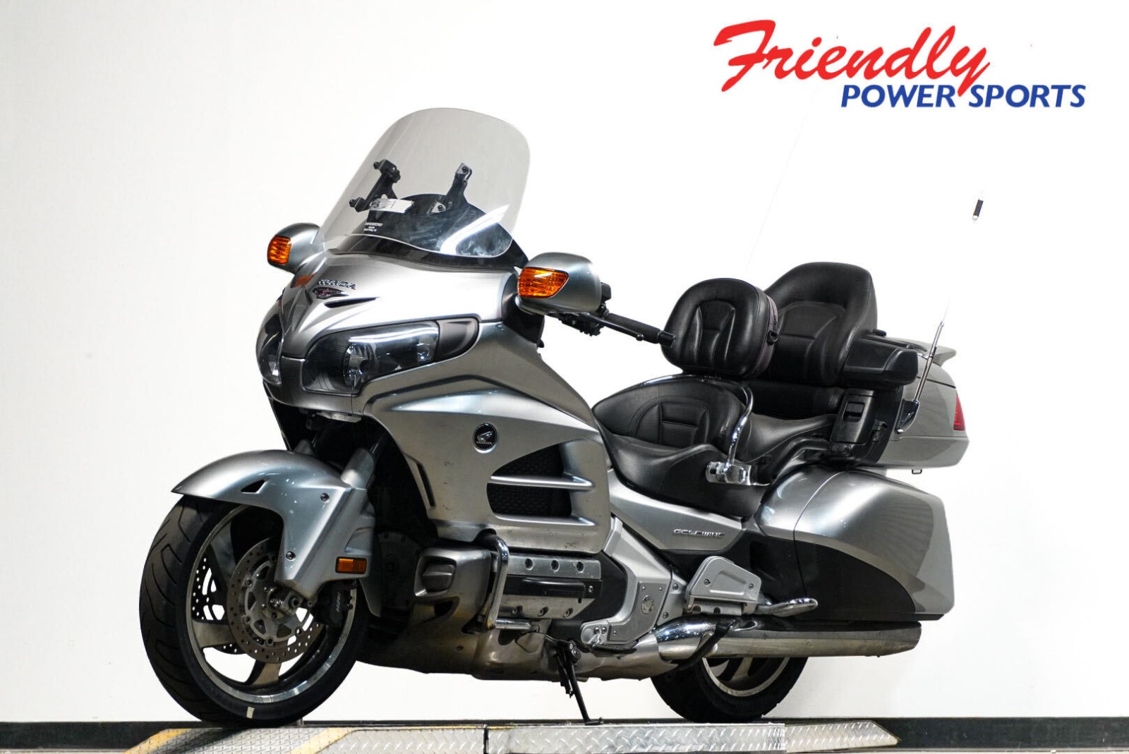2015 HONDA GOLD WING PREM AUDIO & COMFORT PKG
