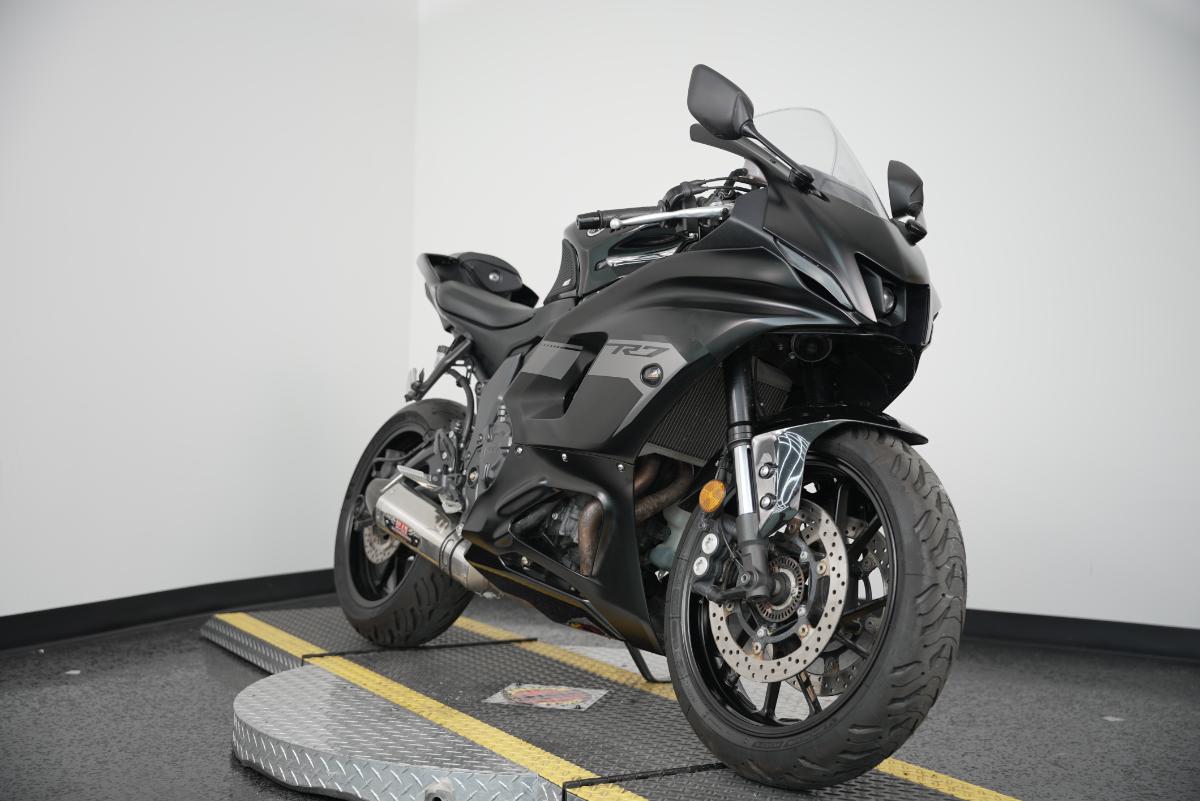 2025 YAMAHA YZF-R7