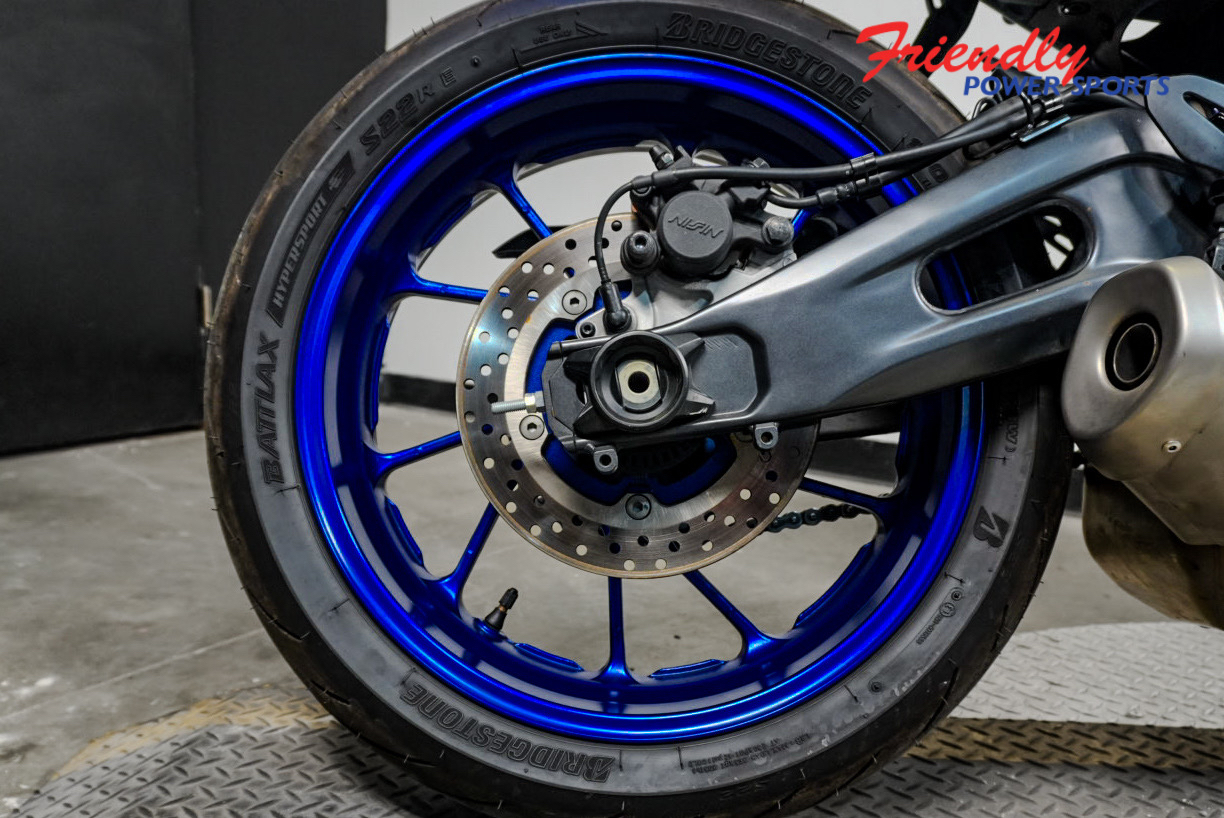 2025 YAMAHA YZF-R7